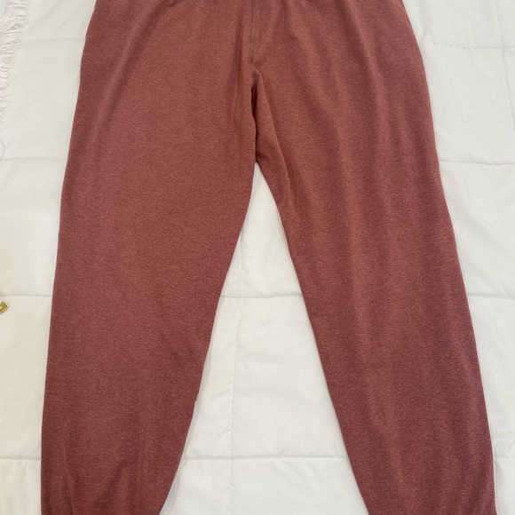 Vuori performance Joggers - Picture 3 of 6